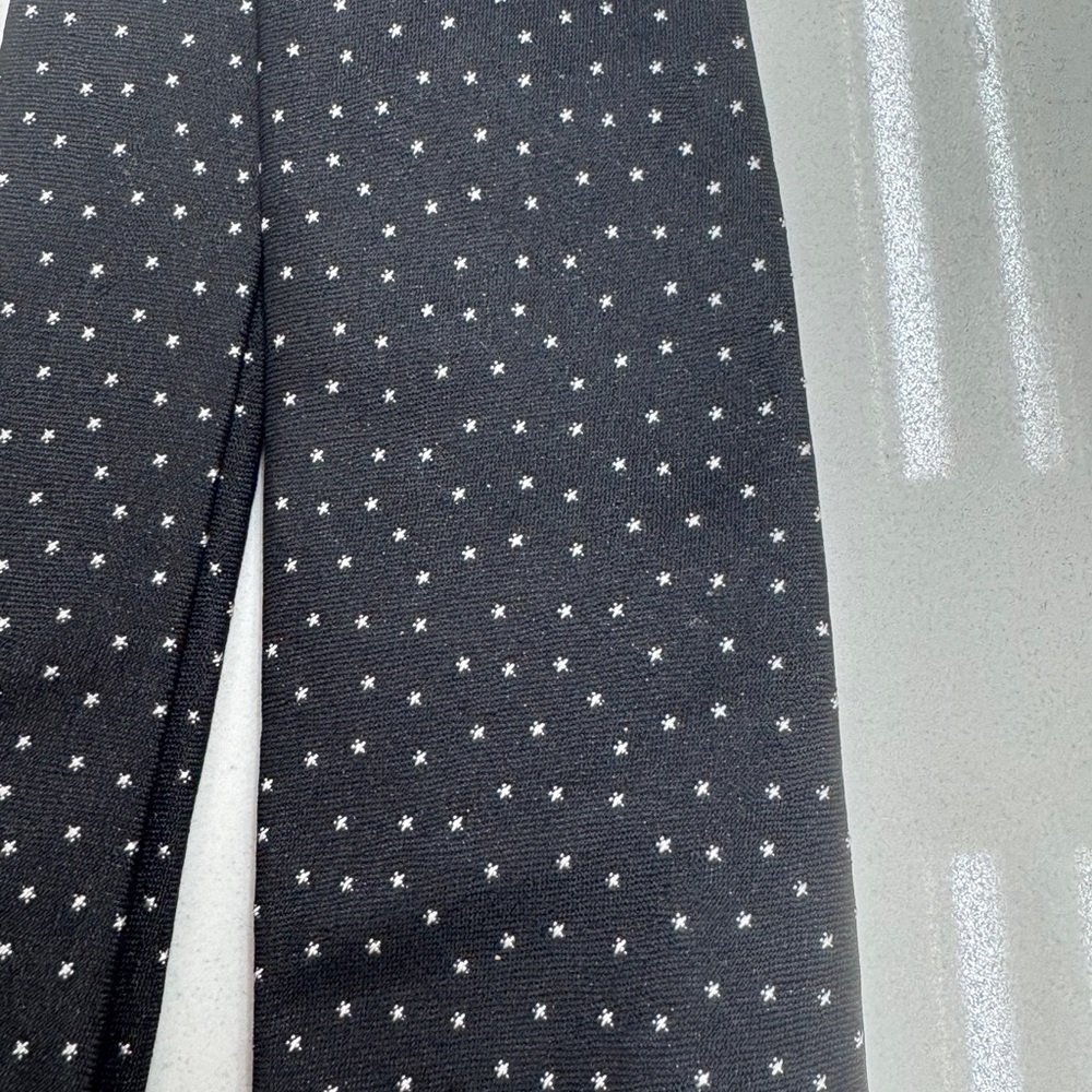 Givenchy Paris 100% Silk Tie - Made in Italy - Picture 2 of 5